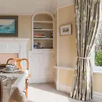 Semesterbostad Georgian With Hot Tub Ings (Cumbria)