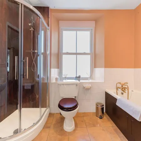 בית נופש Georgian With Hot Tub Ings (Cumbria)